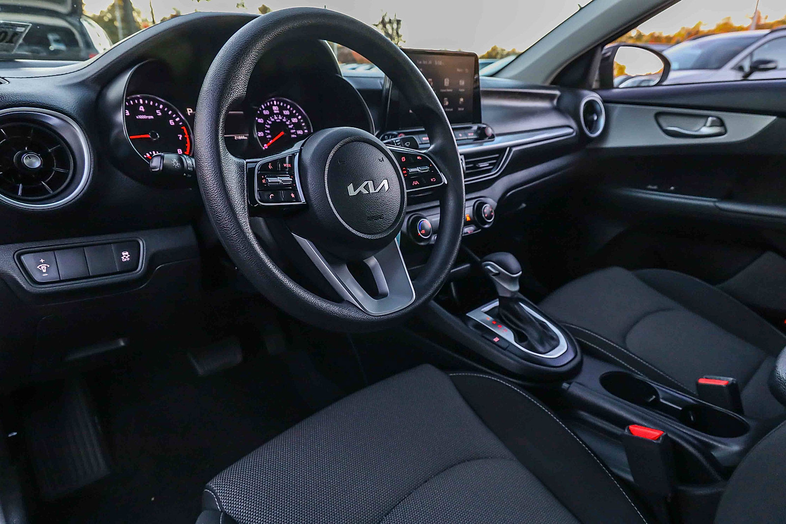 Certified 2023 Kia Forte LXS FWD image 7