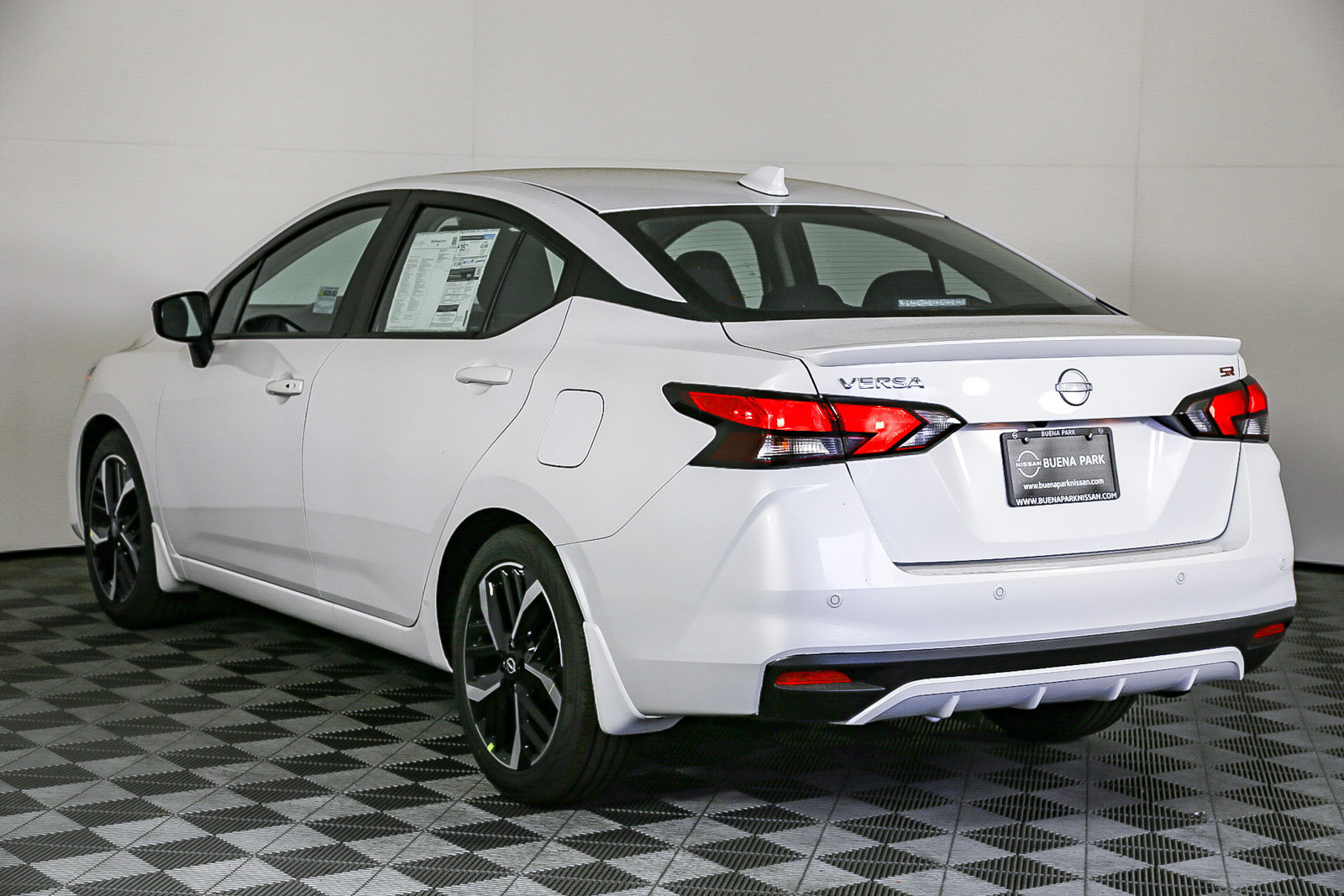 Used 2025 Nissan Versa SR w/ Trunk Package FWD image 6