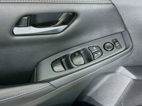 Used 2024 Nissan Sentra SV image 15