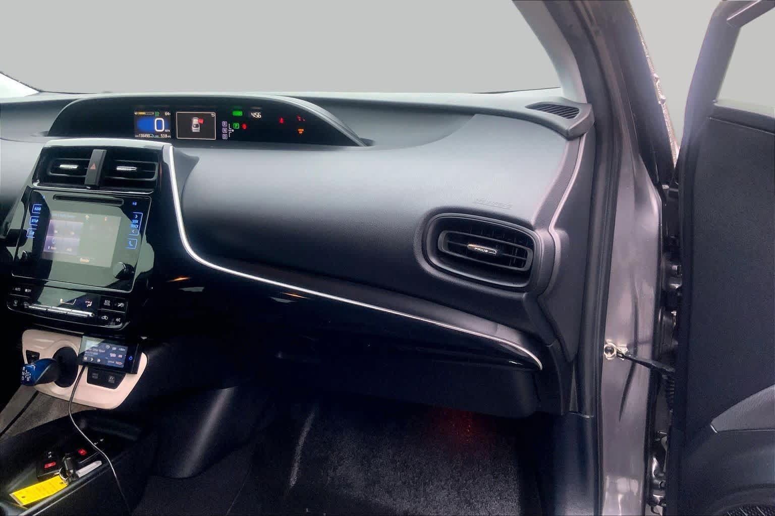 Used 2017 Toyota Prius Two FWD image 17