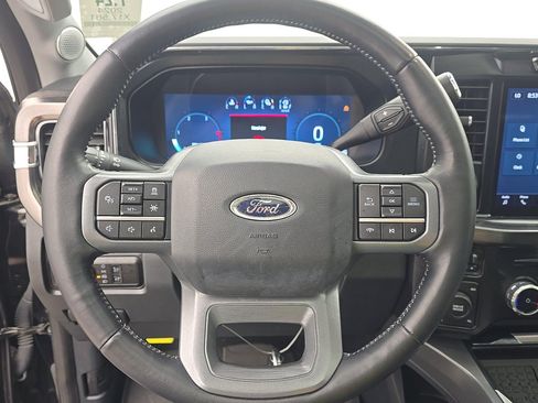 Used 2024 Ford F250 Lariat w/ Lariat Ultimate Package AWD/4WD image 11