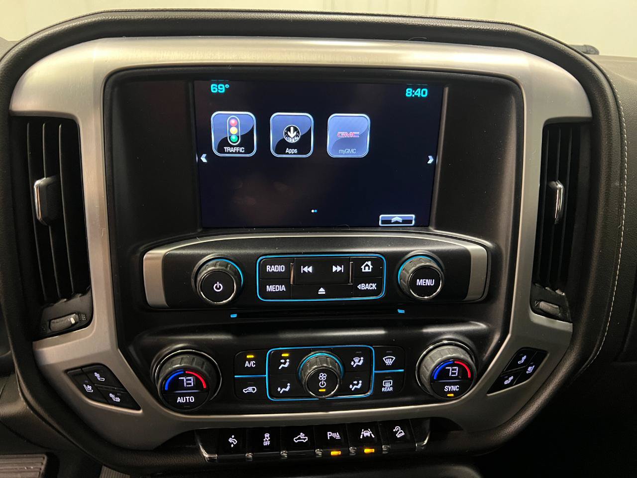 Used 2018 GMC Sierra 1500 SLT AWD/4WD image 48