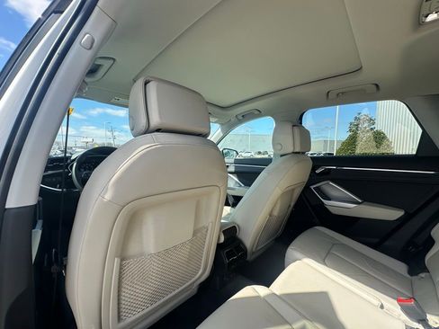 Used 2023 Audi Q3 2.0T Premium Plus w/ Premium Plus Package image 27