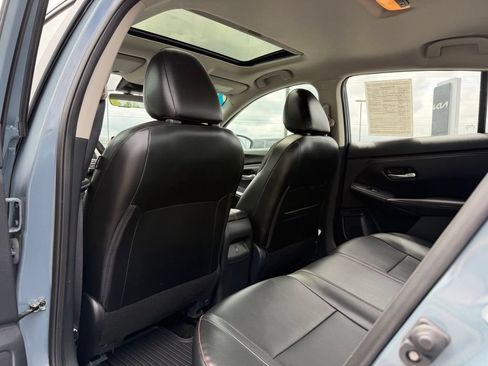 Used 2024 Nissan Sentra SR w/ SR Premium Package FWD image 26