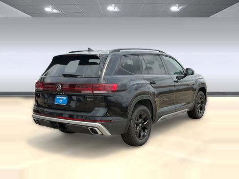 New 2026 Volkswagen Atlas Peak Edition AWD/4WD image 9