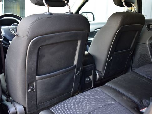 Used 2020 Dodge Journey SE w/ SE Popular Equipment Group FWD image 23