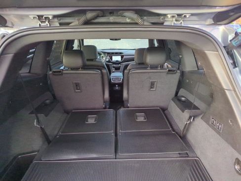 Used 2023 Cadillac XT6 Sport image 40