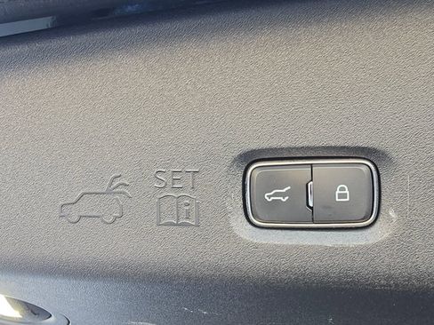 Used 2025 Ford Expedition Active RWD image 37