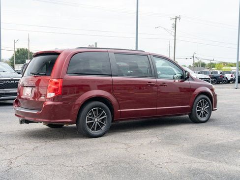 Certified 2019 Dodge Grand Caravan GT FWD image 5