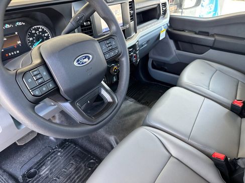 New 2025 Ford F450 XL w/ XL Chrome Package image 9