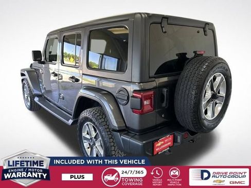 Used 2020 Jeep Wrangler Unlimited Sahara w/ Dual Top Group AWD/4WD image 6