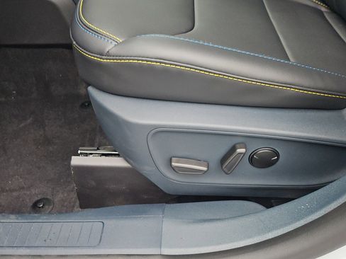 New 2026 Ford Maverick Lobo AWD/4WD image 8