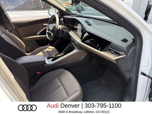 Used 2025 Audi Q5 Premium w/ Convenience Package AWD/4WD image 10