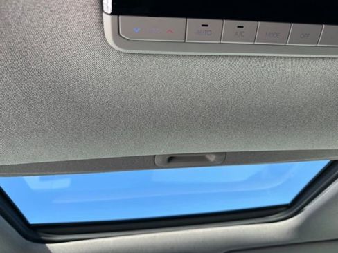 Used 2024 Kia EV9 Wind image 20