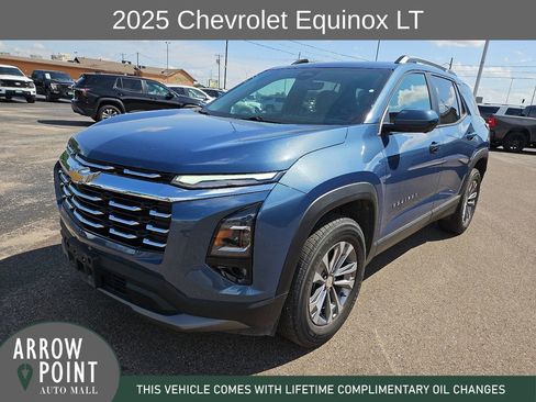 Used 2025 Chevrolet Equinox LT w/ Convenience Package II FWD image 4