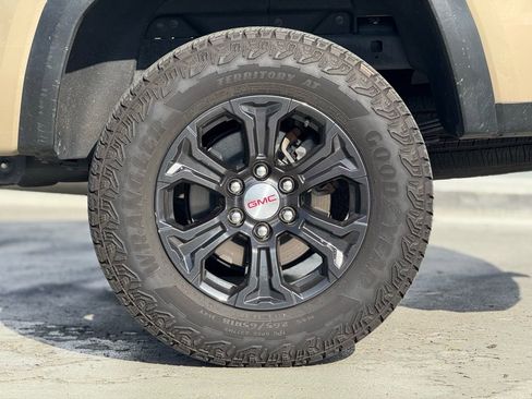 Used 2023 GMC Canyon Elevation w/ Convenience Package image 2