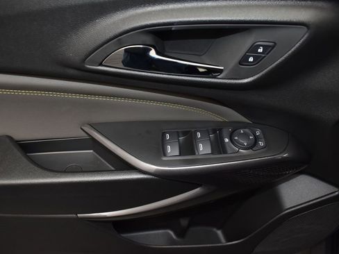 New 2026 Chevrolet Trax ACTIV w/ Sunroof Package image 11