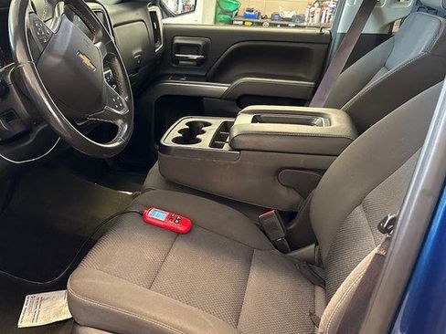 Used 2017 Chevrolet Silverado 1500 LT w/ All Star Edition AWD/4WD image 3