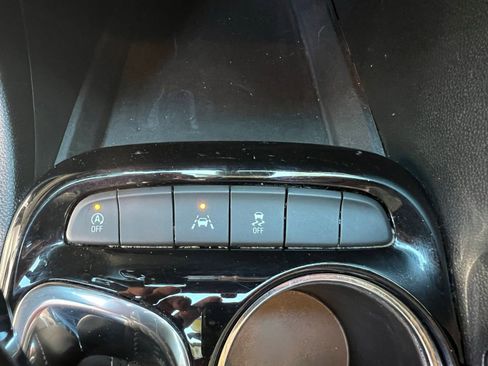 Used 2023 Buick Encore GX Select image 34