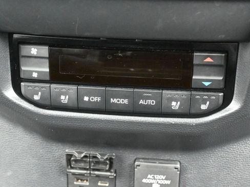 Certified 2023 Toyota Sequoia Platinum AWD/4WD image 35
