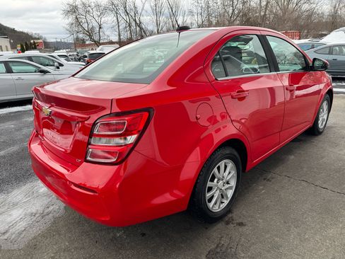 Used 2017 Chevrolet Sonic LT image 4