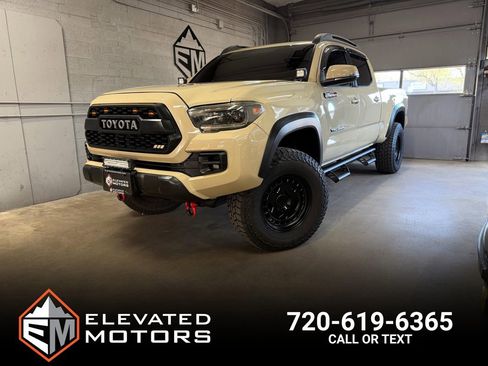 Used 2016 Toyota Tacoma TRD Off-Road image 1