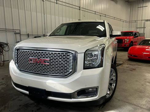 Used 2015 GMC Yukon Denali w/ Open Road Package AWD/4WD image 8