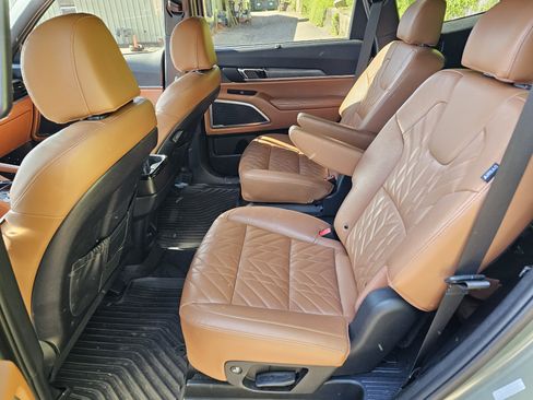 Used 2024 Kia Telluride EX X-Line image 13