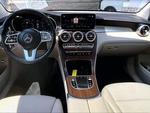 Certified 2022 Mercedes-Benz GLC 300 4MATIC w/ Driver Assistance Package image 16