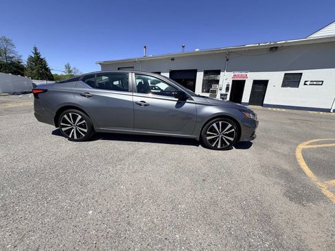 Used 2019 Nissan Altima 2.5 SR AWD/4WD image 10