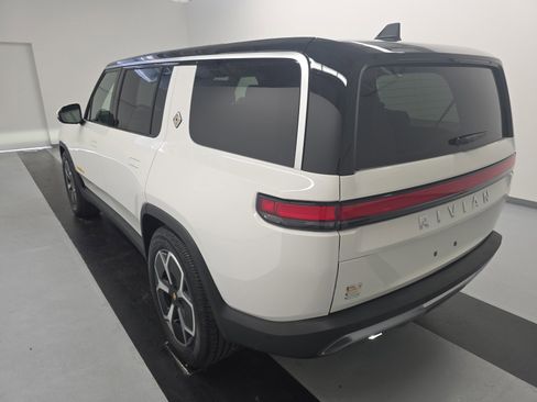 Used 2024 Rivian R1S Adventure image 3