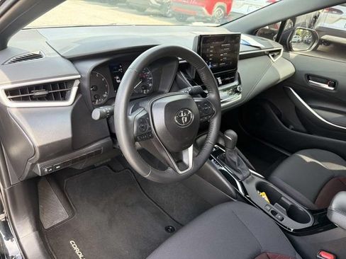 Certified 2025 Toyota Corolla SE FWD image 11