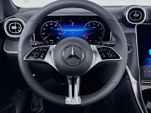 New 2026 Mercedes-Benz GLC 300 image 17