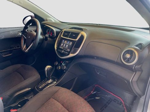Used 2020 Chevrolet Sonic LT w/ Convenience Package FWD image 27