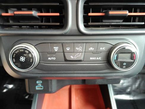 Used 2022 Ford Maverick XLT w/ Equipment Group 300A Standard AWD/4WD image 40