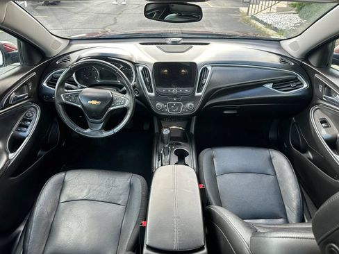 Used 2016 Chevrolet Malibu LT w/ Leather Package FWD image 16