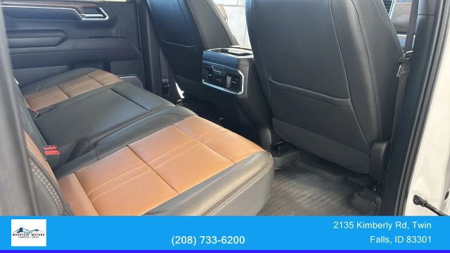 Used 2024 Chevrolet Silverado 1500 High Country w/ Technology Package AWD/4WD image 27