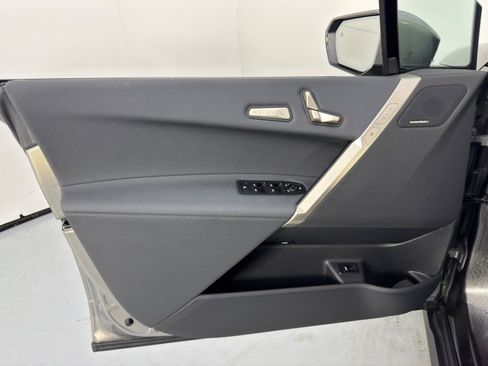 Used 2022 BMW iX xDrive50 w/ Premium Package image 46