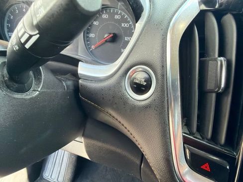Used 2021 Chevrolet Traverse LS AWD/4WD image 19