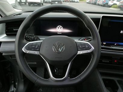 New 2026 Volkswagen Tiguan SE