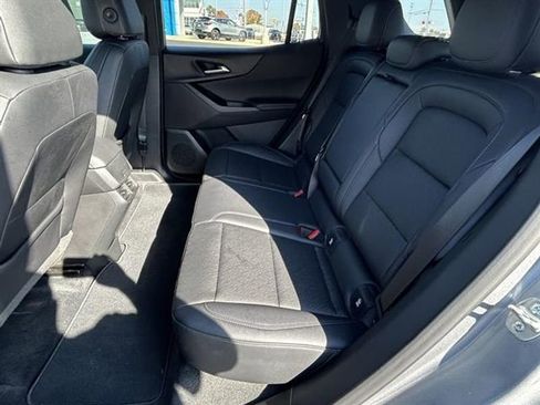 Used 2025 Chevrolet Equinox LT w/ Convenience Package II image 26