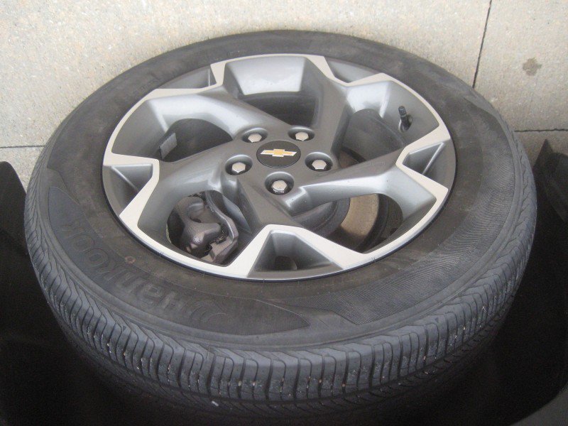 Used 2024 Chevrolet Trax LT w/ Driver Confidence Package FWD image 11