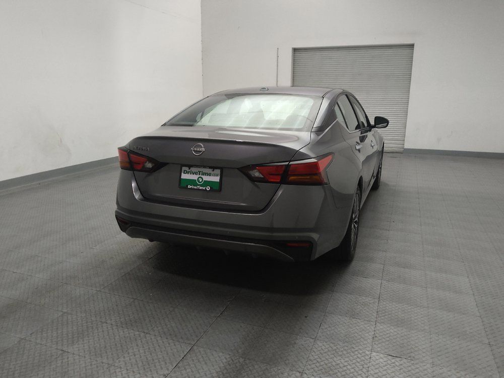 Used 2025 Nissan Altima 2.5 SV FWD image 7