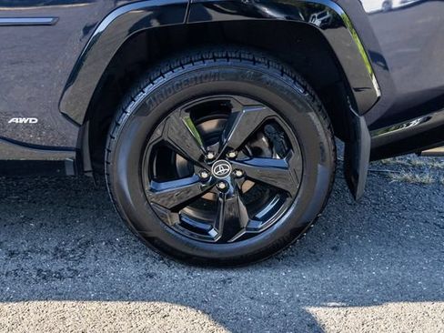 Used 2020 Toyota RAV4 XSE w/ Carpet Mat Package AWD/4WD image 13