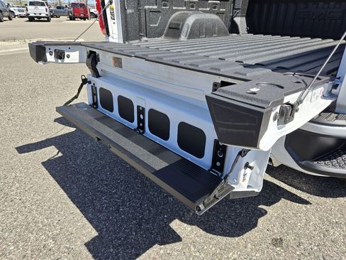 New 2026 GMC Sierra 1500 AT4 w/ AT4 Premium Package AWD/4WD image 10