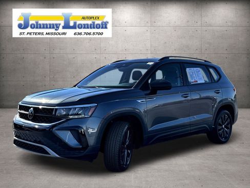 Used 2024 Volkswagen Taos S image 4