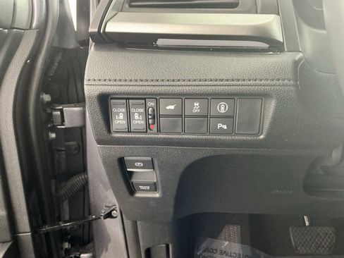 Certified 2023 Honda Odyssey Touring image 15