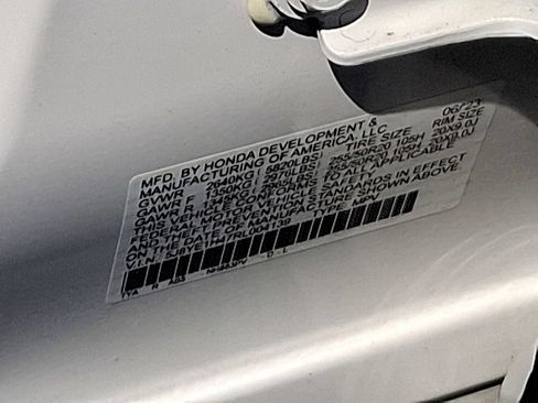 Certified 2024 Acura MDX SH-AWD w/ Technology Package image 29