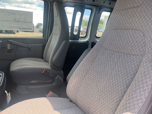 New 2025 Chevrolet Express 3500 Extended w/ Driver Convenience Package image 17
