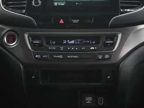 Used 2023 Honda Passport EX-L image 16